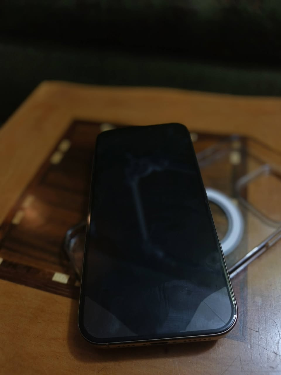 السلام عليكم ايفون 16برو ماكس ذاكرة 256الجهاز نضافتة 100% بطارية100%
السعر 1500وبي مجال

رقم الهاتف ***********
