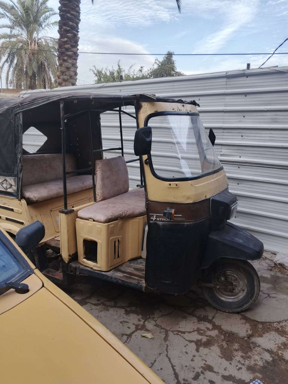 سلام عليكم تكتك باكستاني محرك ستوتة تجفيت جديد ضفيرة كهربائيات جديدة نقص فقط قمجي كلج سعر مليون وبيهة مجال بسيط ***********واتساب مكان بياع
