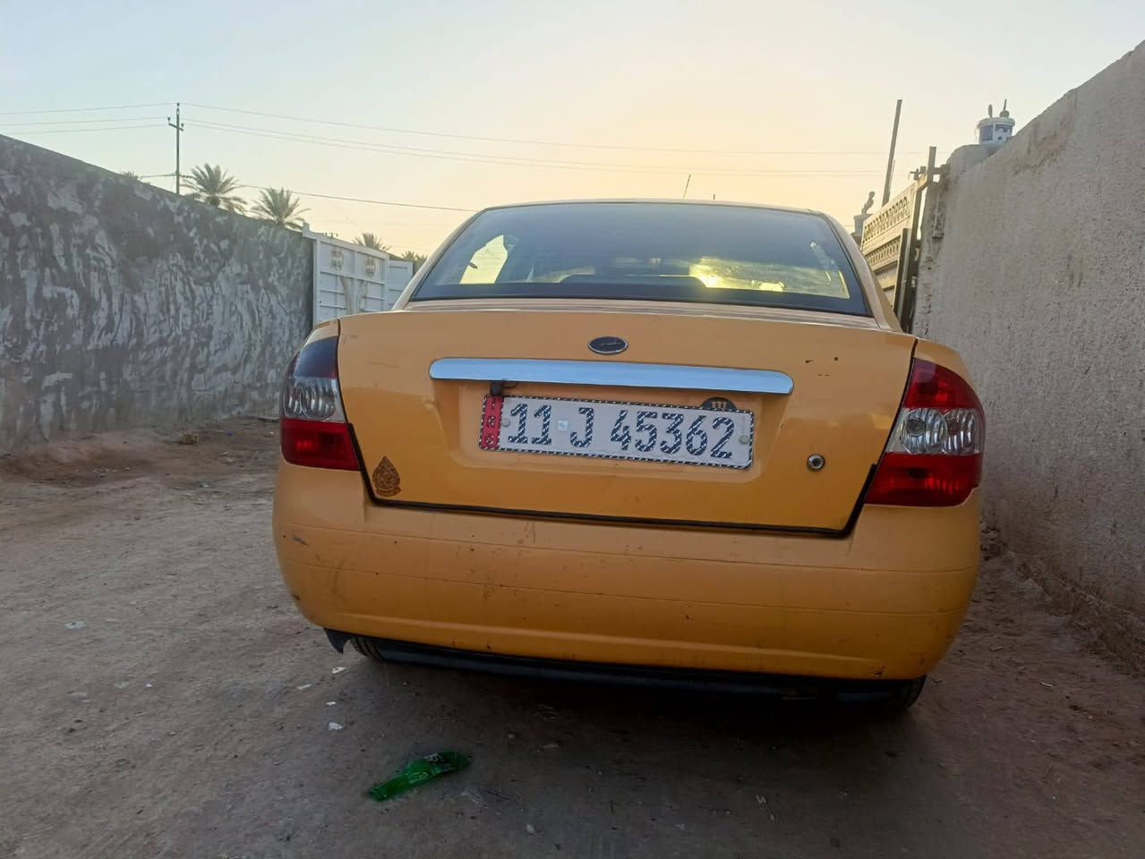 سلام عليكم طيبه ١٥ مصفره هيئه وغرامات مكينه وكير مكفولات صدر أمامي وخلفي جديد تخم تاير تبريد تدفئه شغال السيارة خير من الله السعر ٣٨/ مكان السياره الدوره ***********
