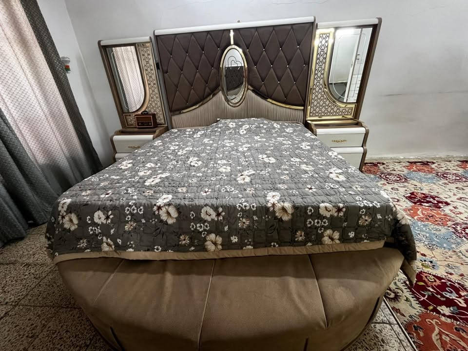 غراض للبيع نظيفه كلش بغداد الكرخ/ للاستفسار على هذا الرقم
***********
