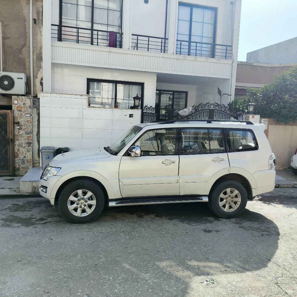 Pajero 2022  260$ ومعاملە 
0780 887 35 31 
حەفتا هەزار ڕۆشتیە بێ بۆیاغ خاوێن أربيل, العراق
