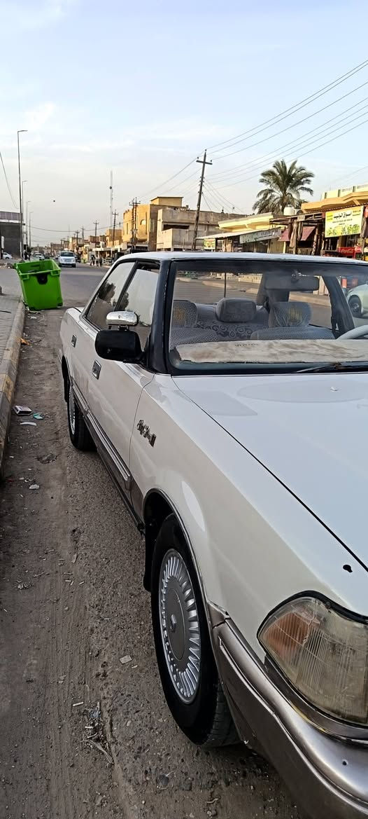 السلام عليكم ورحمة هارتوب للبيع موديل ١٩٨٩ رقم واسط تحويل مباشر كير مكينة خير من الله كهربائيات كلها شغالة مكفولة من الكص والنقل الجثة والعيب الشرعي صبغ حزام جمالية السيارة نفس الصور واحلا تحويل مباشر مكانها واسط  *********** السعر ٤٢ وبيها مجال قليل
