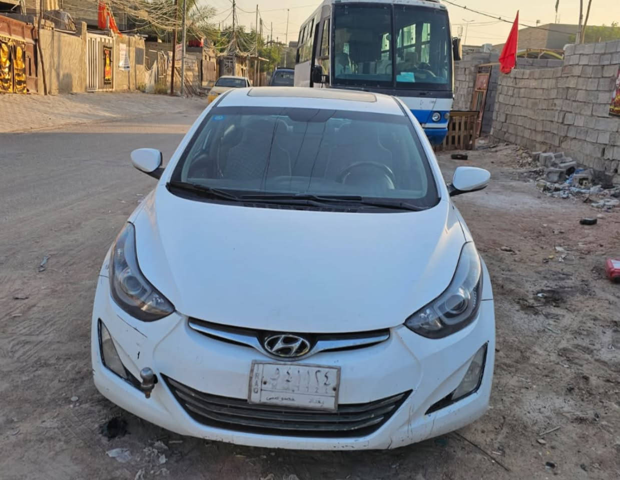 السلام عليكم 
النترا 2016 خليجي فول موصفات عده البصمه 
مكينه 1800
مكينه وكير مكفولات 
السياره بيه 3 قطع صبغ بدون معجون 
تبريد شغال منضومه جديده 
رقم بغداد بسمي السياره 
السعر 120 وبيه مجال 
المكان الكوفه قرب ميثم التمار 
الرقم ***********
