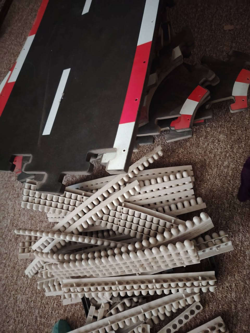 مضمار سباق كامله وشغاله وحلبه طويله أكثر من ٤ أمتار
نقص شاحنه فقط
سعر  ٧٠
باقي تفاصيل خاص


**إذا كنت صاحب هذا الإعلان وتريد حذفه لأي سبب، رجاءا أرسل رسالة إلى الدعم الفني**