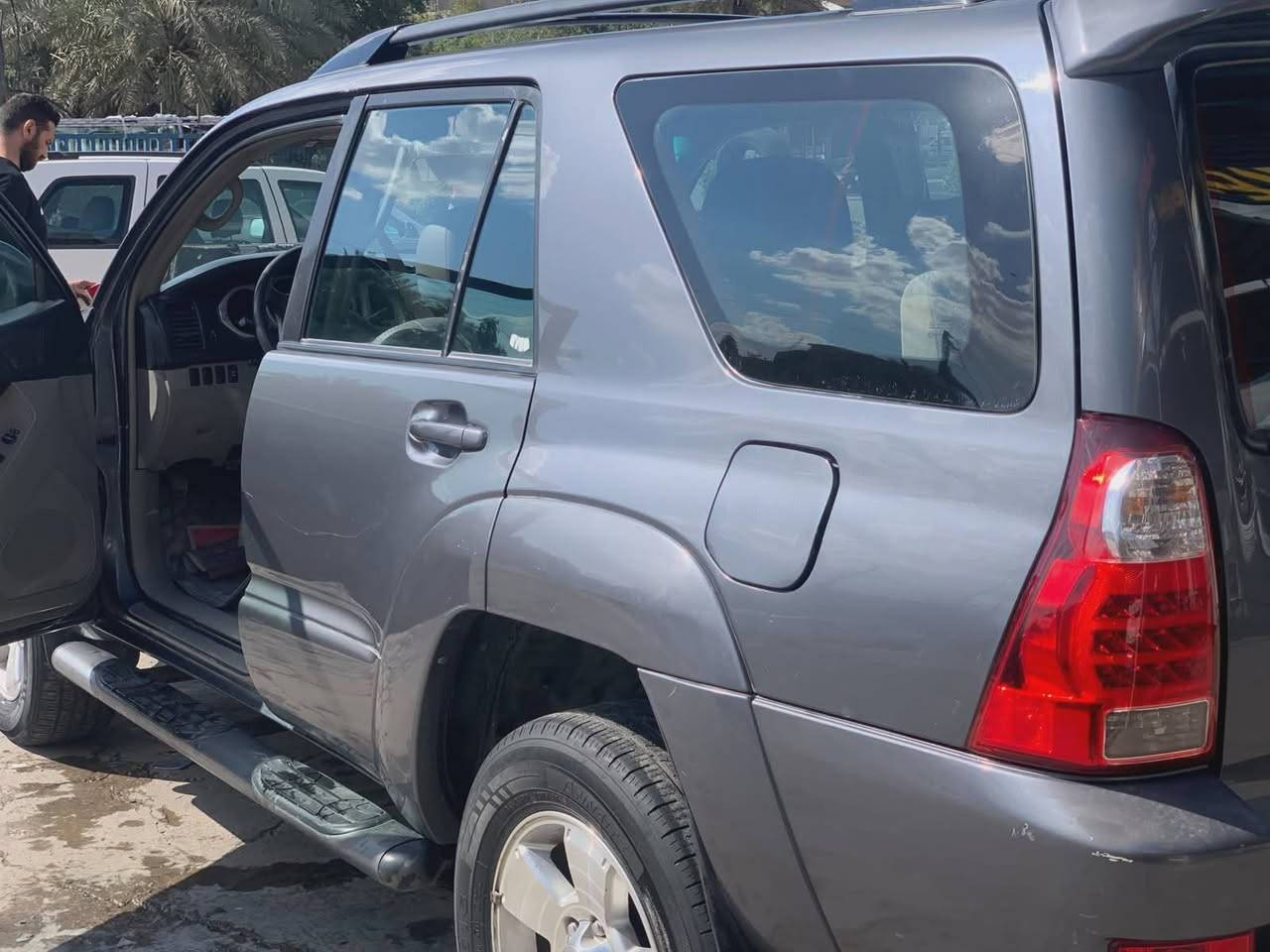 🚗 للبيع | تويوتا فوررنر 2004 وارد أمريكي

✅ محرك 4000 سي سي، 6 سلندر (نفس محرك البرادو)
✅ 7 ركاب
✅ تبريد ممتاز والمحرك نظيف جداً
✅ السيارة مرتبة وباسمي
✅ تحويل رقم أربيل

🔹 ملاحظات:

- معجون بمقدار شبر تقريباً في الجام الخلفي جهة الراكب
- بارد خفيف جداً (بحدود إصبعين إلى 3 أصابع) وغير واضح

💰 السعر: 110 ورقة وقابل للتفاوض بالمعقول

📞 للتواصل:
***********
