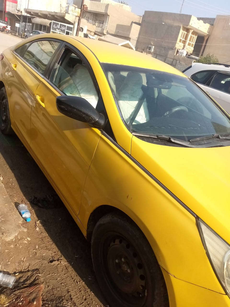 #السلام عليكم 
هونداي سوناتا مضلع موديل (2011)
كير محرك تبريد تدفئة صدر تخم تاير
كامله من كلشي واحلا من الصور 
شاشة+ كامره مصفرة هيئه وغرامات 
سنويه لل (2028) السعر (83)
للاستفسار الاتصال 📞 (***********)
مكان السيارة/ ديالى / الخالص/
