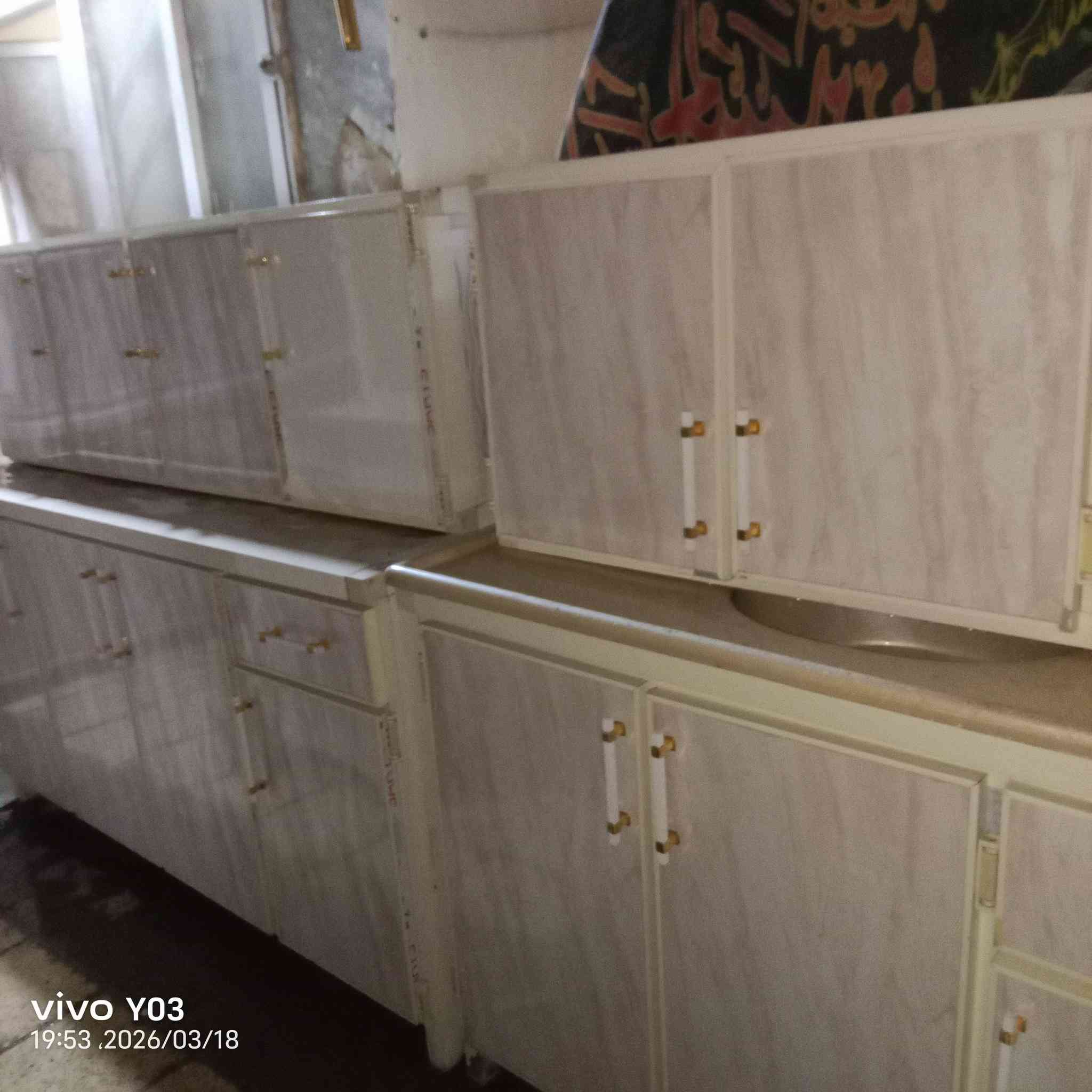 كاونتر اربع قطع نضيف كلش سنكي متر ونص مرمر نضيف البيع 
التواصل خاص عنواني ديوانية حيعسكري قرب فلكت العلماء *********** بي واساب
