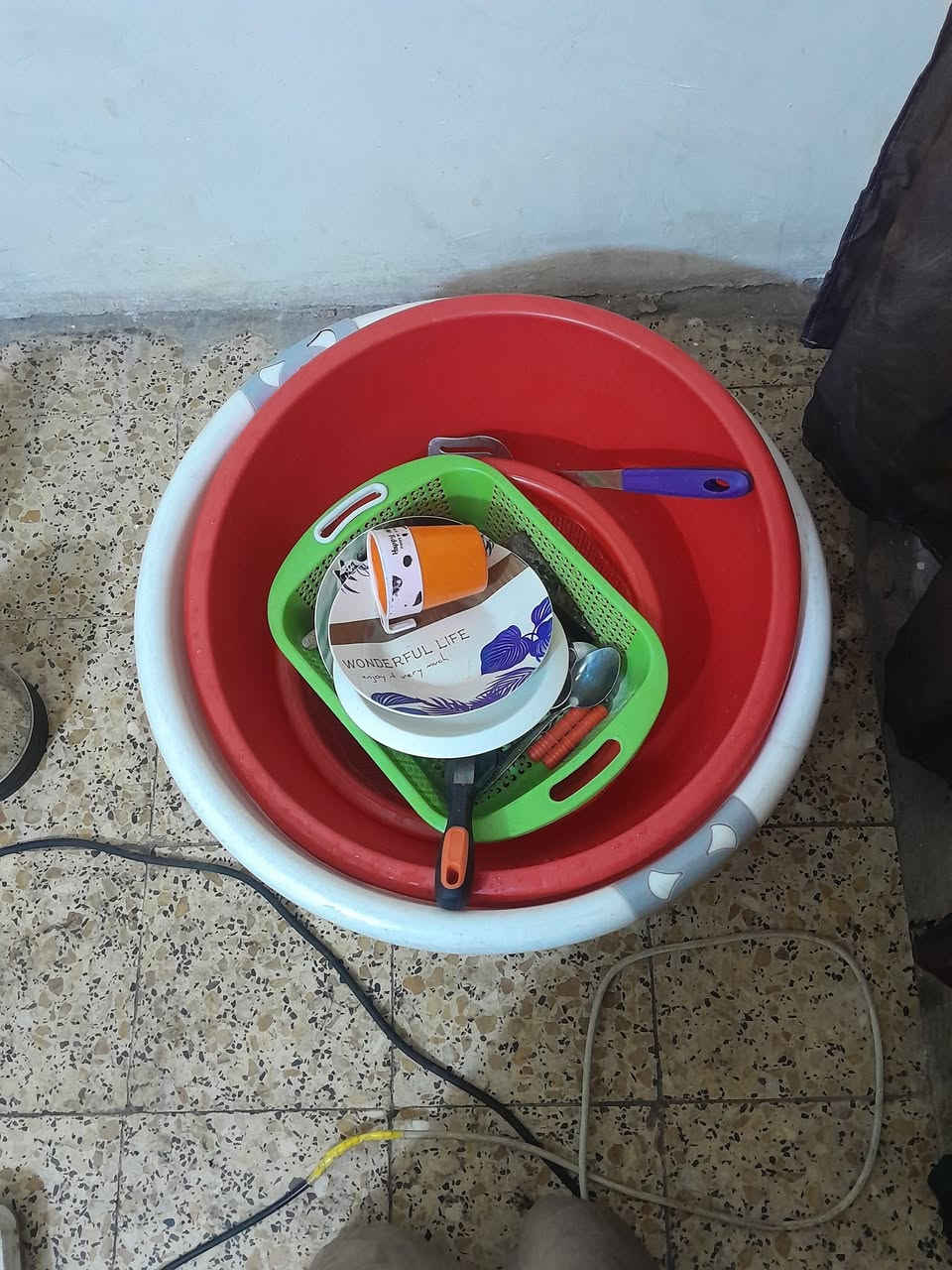 سلام عليكم غراظ للبيع توصيل ماعندي تجي انته تاخذهن   ***********
