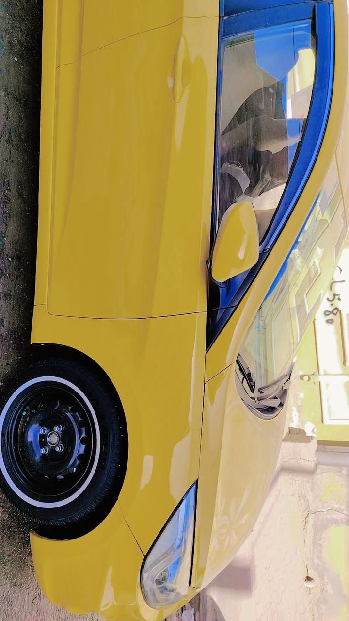 سياره اكسنت للبيع 2014سياره مكفوله مصفره هيئه وغرامات قادسيه سياره باسمي رقم نكليزي حداديه تخم تاير كير مكينه كلها كفاله العنوان ديوانيه حي العسكري مامتواجد على الفيس  للاتصال على الرقم ***********
