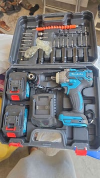 دريل لقمه عدد٤ بيعه وحده بغداد حي العامل 07710155258 سعر القطعه ٣٥ قفل