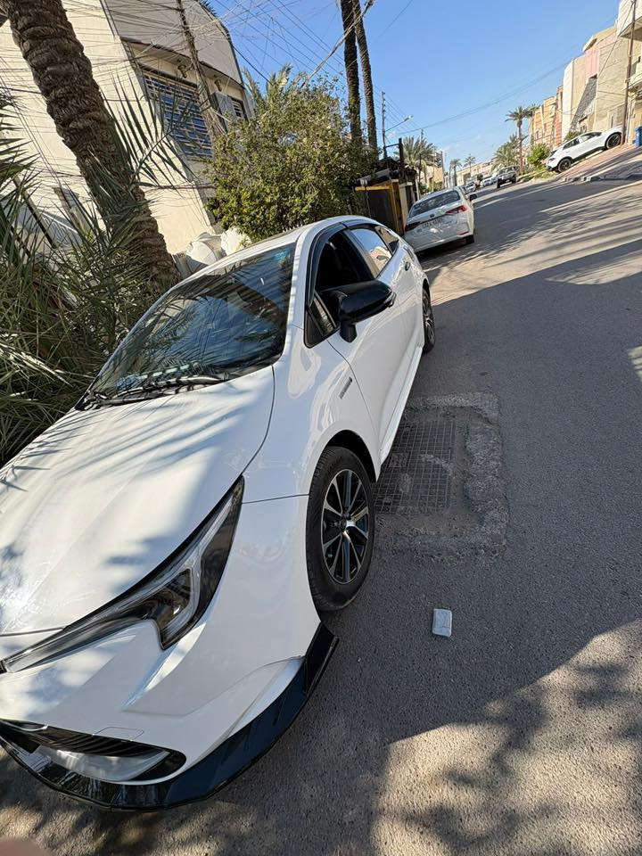 كورلا هايبرد وارد صين موديل 2024 بيه شخط موضح للصوره بلباب الخلفيه وكذلك رصعه خفيفه كلش هم بنفس الباب موضحه 
بلصور محرك 1800 هايبرد 
مواصفات السياره 
فتحه 
هندبريك بصمه 
اوتو هولد 
رادار 
توقف ذاتي 
كروس سرعه 
تحديد مسار 
اشاير بلمري 
تبريد قطعتين 
سياره نظيفه كلش ماشيه 10000 كيلو رقم بغداد 
مكانها بغداد الكرخ 
للاستفسار الاتصال عل رقم 
***********
