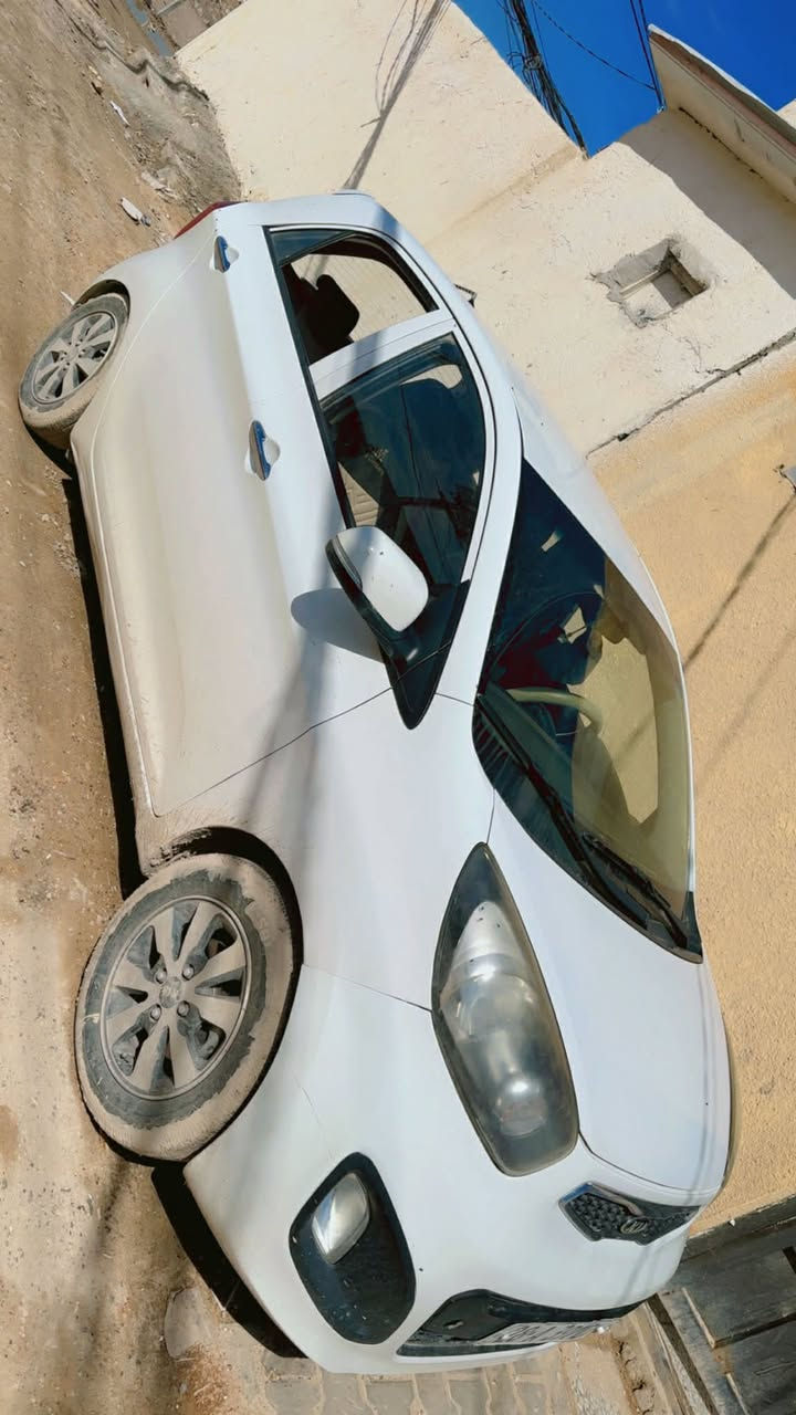 بيكانتو للبيع  موديل 15 تلاثه سلندر فول مواصفات شاشه تحكمات حساسات كير ومحرك ومكينه مكفولات حداديه تخم تاير جديد تبريد بيهه صبغ جاملغ خلفي وبالامام وبارد سياره مناقصهه شي اقتصاديه السعر 84
للاستفسار رقم خاص


**إذا كنت صاحب هذا الإعلان وتريد حذفه لأي سبب، رجاءا أرسل رسالة إلى الدعم الفني**