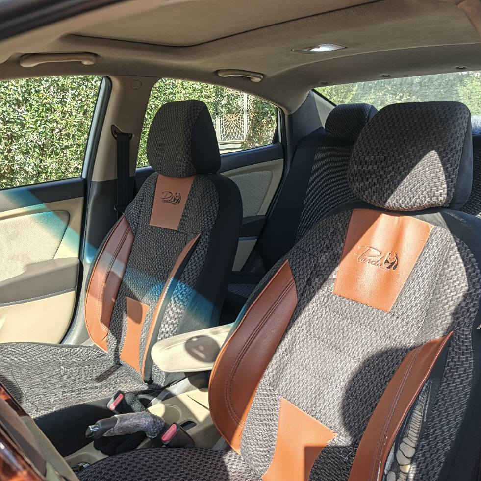 ‏للبيع فقط...
‏ HYUNDAI ACCENT BLUE 

‏موديل 2013 فول مواصفات

‏محرك 1600 المرغوب + كير AT

‏ABS

‏تجوة

‏4 ويل كروم بلادي 

‏شاشه + كامرة 

‏تحكمات استيرن كلها شغاله 

‏مواصفات البلو معروفة 

‏بيها بطاقة بانزين 

‏دواخل نظيفة مثل ما موضح بالصور 

‏سيارة كلين مابيها لا صبغ ولا ضربه 

‏نصبتها حلوة واحلى من الصور هم 

‏السعر : 113

‏للتواصل *********** زين 
         *********** اسيا كركوك, العراق
