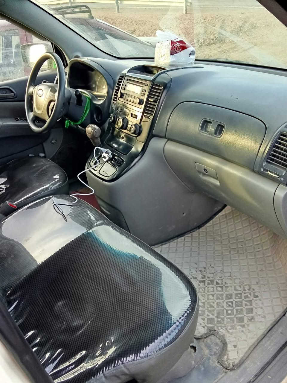 كيه كرنفال موديل 2008تكسي رقم قادسيه السياره جاهزه من كلشي تبريد شغال ثلاث قطع 8ركب مكينه 3800مكفوله من الضربه ابيع فقط *********** و***********
