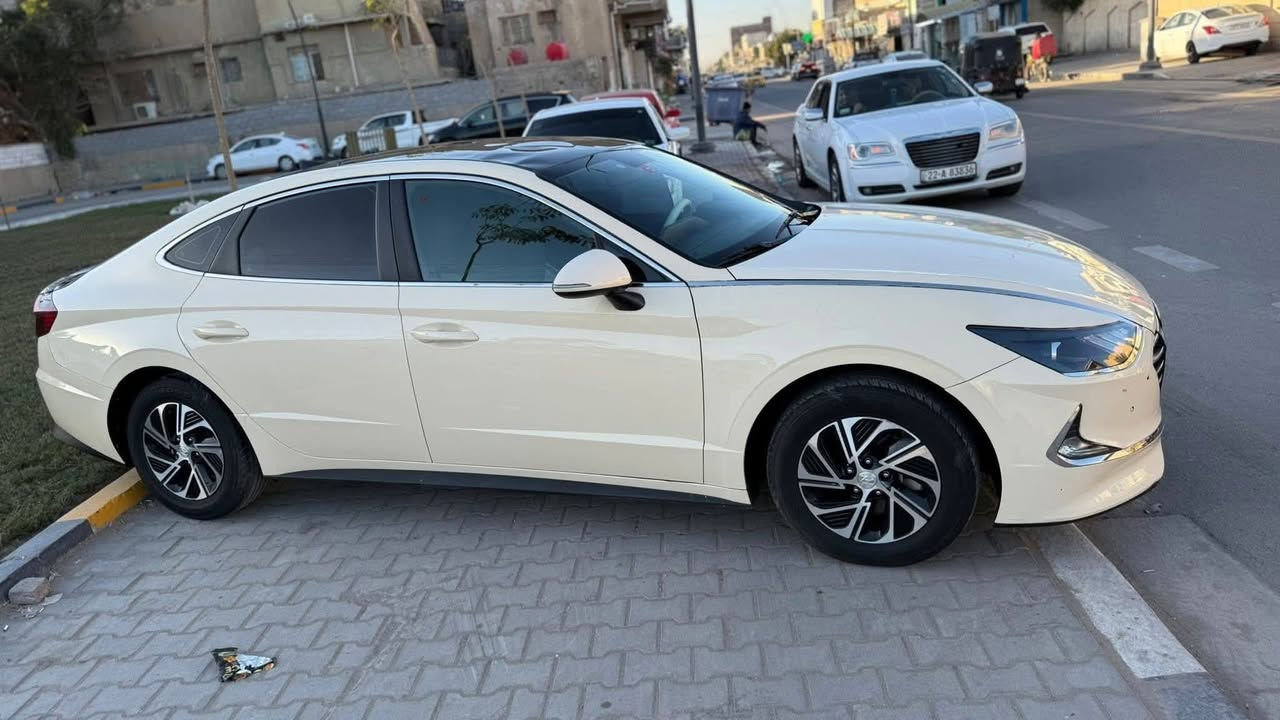 سلام عليكم سوناتا موديل 2023 سياره كفاله من الكص كارتون دخول جديد المكان البصره  جاهزه من كلشي ارقام وسنويه شرط اصلي وشرط الحاسبه السعر 88 تفاصيل اكثر اتصال برقم ***********
