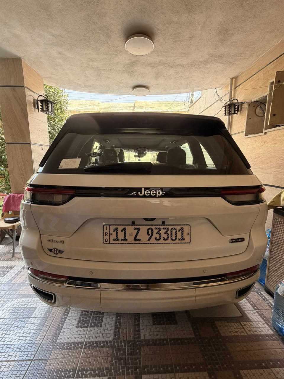 جيب اوفرلاند 2024 وكاله هارلم
تو كلر لونين بلاد 
مكفوله كفاله عامة 
ماشيه 11 الف  
رقم بغداد بسمي شخصيآ  تحويل مباشر 
المحرك: 3.6 لتر 6 أسطوانات (V6) 
القوة الحصانية: 293
عزم الدوران (نيوتن-م): 352
نظام الدفع: رباعي 4X4 متطور
ناقل الحركة: اوتوماتيك 8 سرعات 

المواصفات: اوفرلاند 1/1
*نظام التعليق الهوائي (جكات)
*فتحة سقف بانوراما 
*الصندوق كهربائي بخاصية الفتح باستشعار القدم
*ويل قياس 21 انج
*داتا شو
*كاميرا رؤية ليلية
* شاشة عرض للراكب بقياس 10.1 انج
*شاشة التحكم الرئيسية لمس بنظام Uconnect 5 بقياس 10.1 انج مع نظام ملاحة
*شاشة القيادة الرقمية بقياس 10.25 انج
*رادار تفاعلي مع خاصية التوقف والانطلاق
*نقطة عمياء
*تحذير الخروج عن المسار
*نظام المحافظة على البقاء فى المسار
*نظام التعرف على اشارات المرور
*خاصية المساعدة على التوجية فى التقاطعات لتفادى الحوادث
*حساسات امامية وخلفية
*كاميرات 360 للرؤية المحيطية
*المرآة الداخلية مزودة بشاشة لعرض الكاميرا الخلفية
*مانع تصادم امامي وخلفي
*نظام القيادة شبه الذاتية
*مقصورة الركاب من الجلد الفاخر
*المقاعد الأمامية تدليك (مساج) 
*المقاعد الامامية والخلفية مبردة ومدفئة
*المقاعد الأمامية كهربائية وذاكرة
*ستائر لنوافذ للصف الثاني 
* انارة محيطية متعددة الالوان
*ابل كار بلاى و اندرويد اوتو لاسلكي
* نظام صوتي فاخر 19 سماعات من ماكنتوش
* نظام اوامر وتحكم صوتي
*دخول ذكي (بصمة) للابواب الاربعة والصندوق
*نظام التشغيل عن بُعد
*مصابيح أمامية أوتوماتيكية مع مصابيح نهارية وكشافات ضباب LED 
*نظام التحكم التلقائي في الضوء العالى
*دواسات جانبية
*مرايا خارجية قابلة للطي كهربائيًا مدفئة
*ماسحات زجاج أمامي حساسة للمطر
*شاحن هاتف لاسلكي
*وسائد هوائية أمامية وجانبية وخلفية.
 بصمات 2 شركه 
العنوان بغداد 
السعر 43800 وبيها مجال بسيط
الاتصال
***********
***********
