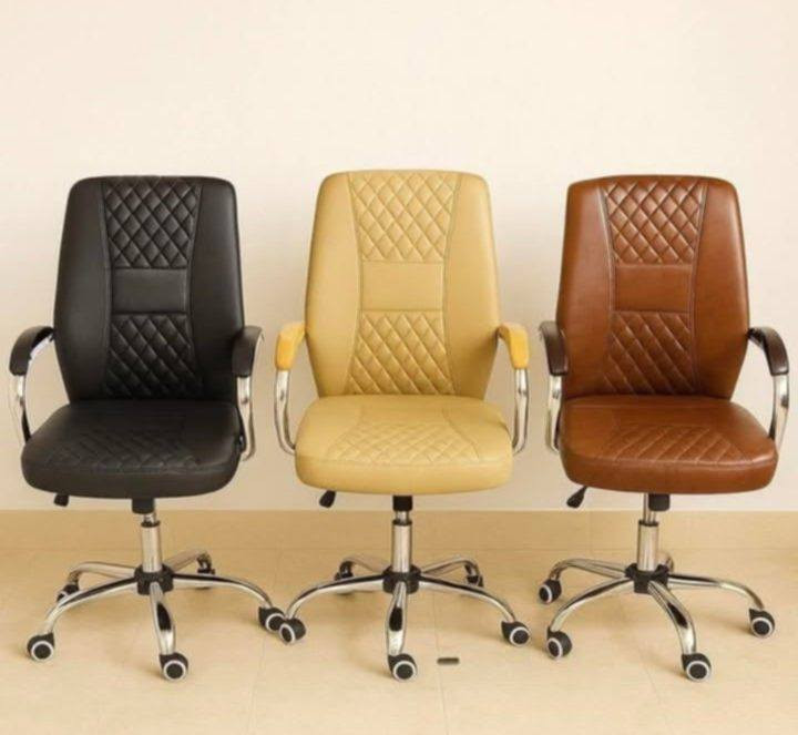 اغراض للبيع استعمال قليل
مكتب سعر 150 بي مجال 
تخم 5 مقاعد نضيف سعر 150 بي مجال 
كرسي دوار لون بيجي سعر 60
 مكان حله شارع 60


**إذا كنت صاحب هذا الإعلان وتريد حذفه لأي سبب، رجاءا أرسل رسالة إلى الدعم الفني**