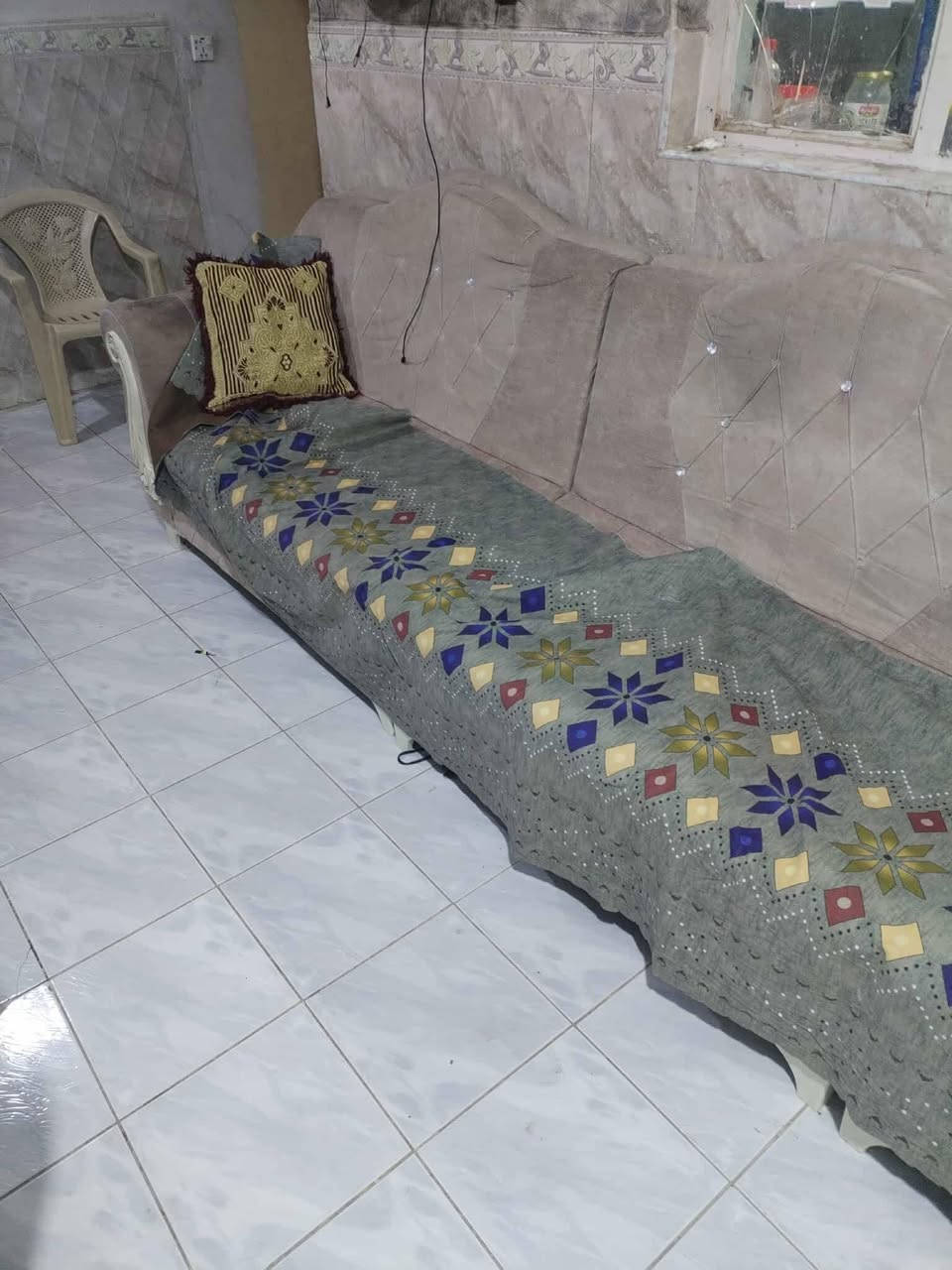 تخم ديوان للبيع ١٠ مقاعد ٧ متر
بسعر ١٢٠ الف


**إذا كنت صاحب هذا الإعلان وتريد حذفه لأي سبب، رجاءا أرسل رسالة إلى الدعم الفني**