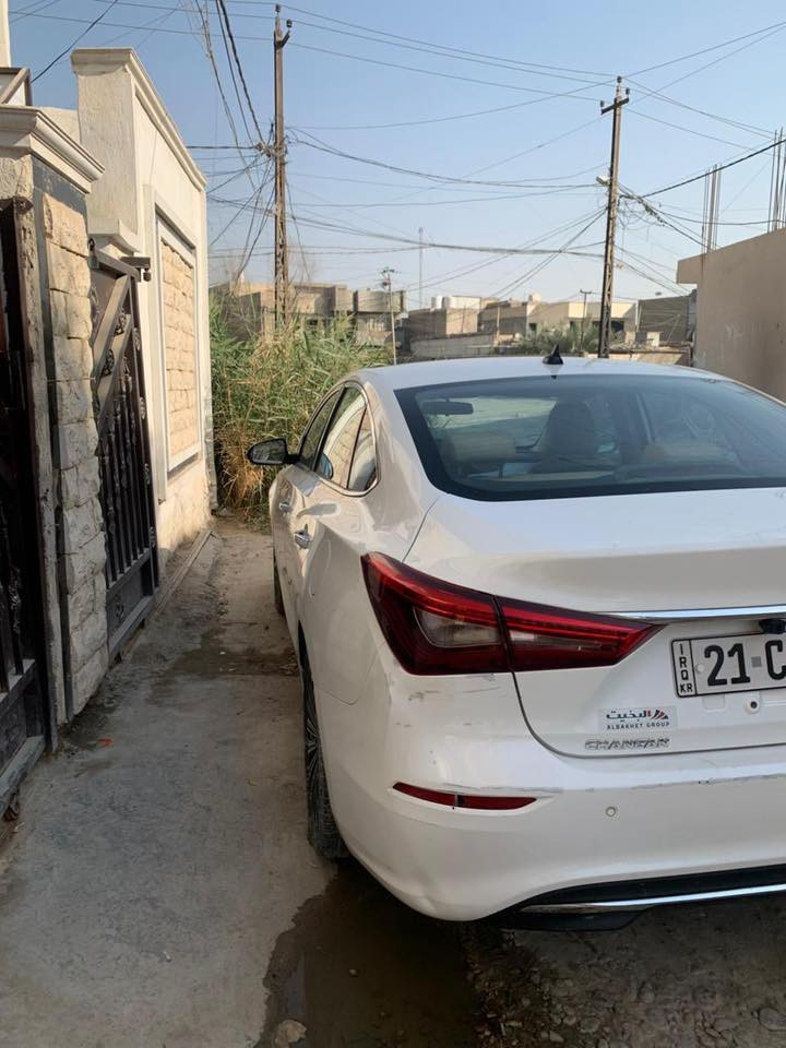 السلام عليكم شانجان ايدو موديل 2020 مكفولة كفالة عامة محرك 1.6 تنفس طبيعي 
ماشية 77 الف السعر 107 و بيها مجال  مكاني بغداد
***********
