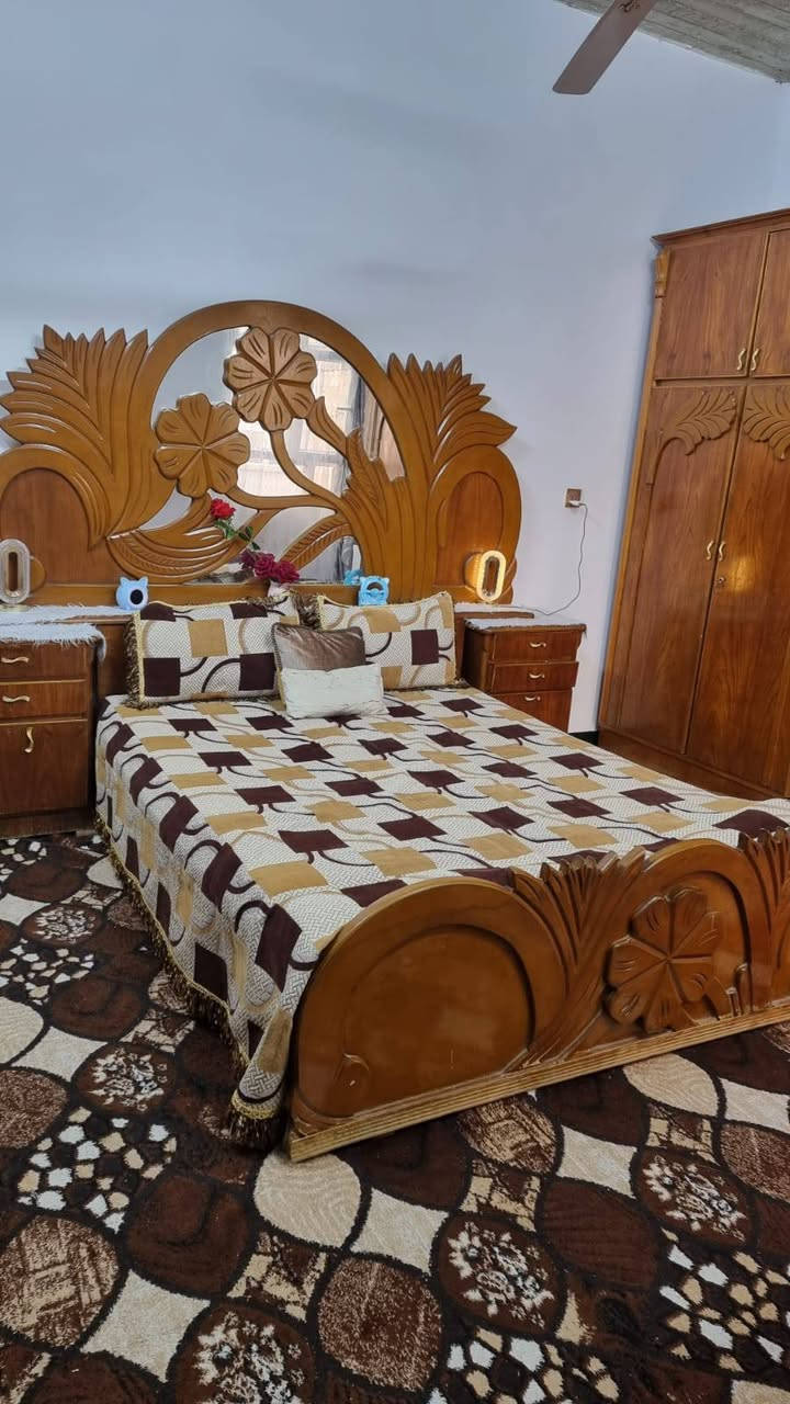 غرف نوم صاج نضيفه للبيع خمس ابواب ملحق السعر 900 الف للتواصل
***********
