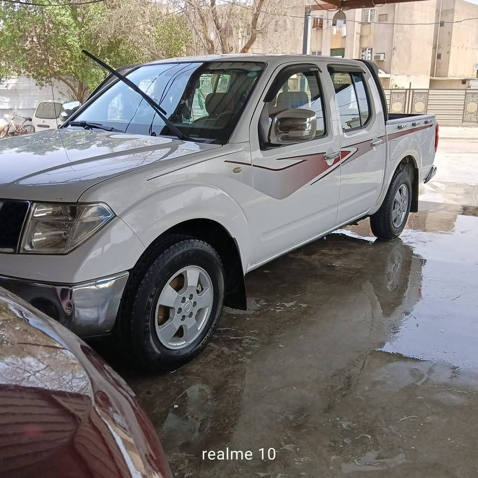 نيفارة 2014 رقم اربيل باسمي مكفوله من الصبغ كير محرك تبريد كله شرط العنوانً بغداد الكرخ. ***********
