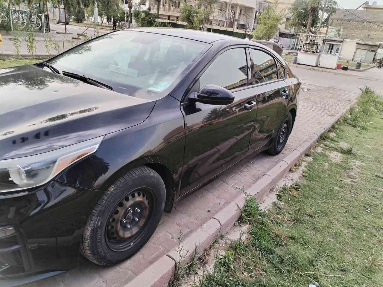 فورتي ٢٠٢٠ أمريكي حادث مرفق بدون دواخل ماشيه ٨٠ تخم تاير جديد صدر خلفي بدون ارباك وامامي جديد سياره بسمي مكان بغداد السعر ١١٨ الاتصال ***********
