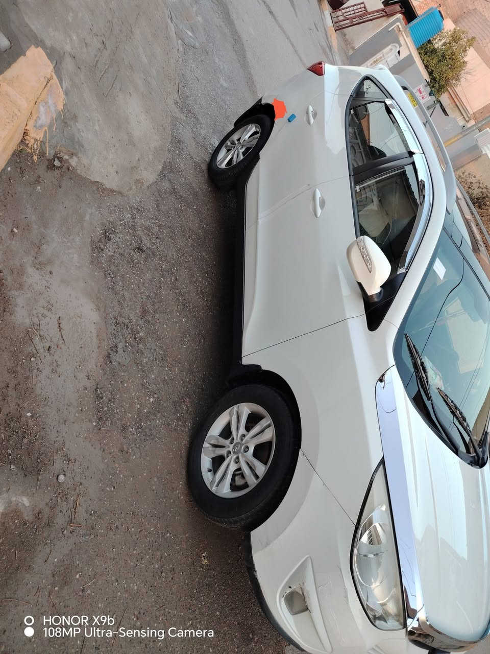 توسان رقم ديالى موديل 12 بانوراما السيارة حلوة ونضيفة وماناقصها شي رقمها ديالى دولي بيها شبر معجون بالجامرلغ الخلفي كما موضح بالصور سعرها 134$ بيها مجال بسيط للشراي للاستفسار على الرقم *********** العنوان بعقوبة التحرير الفلكة الاخيرة
