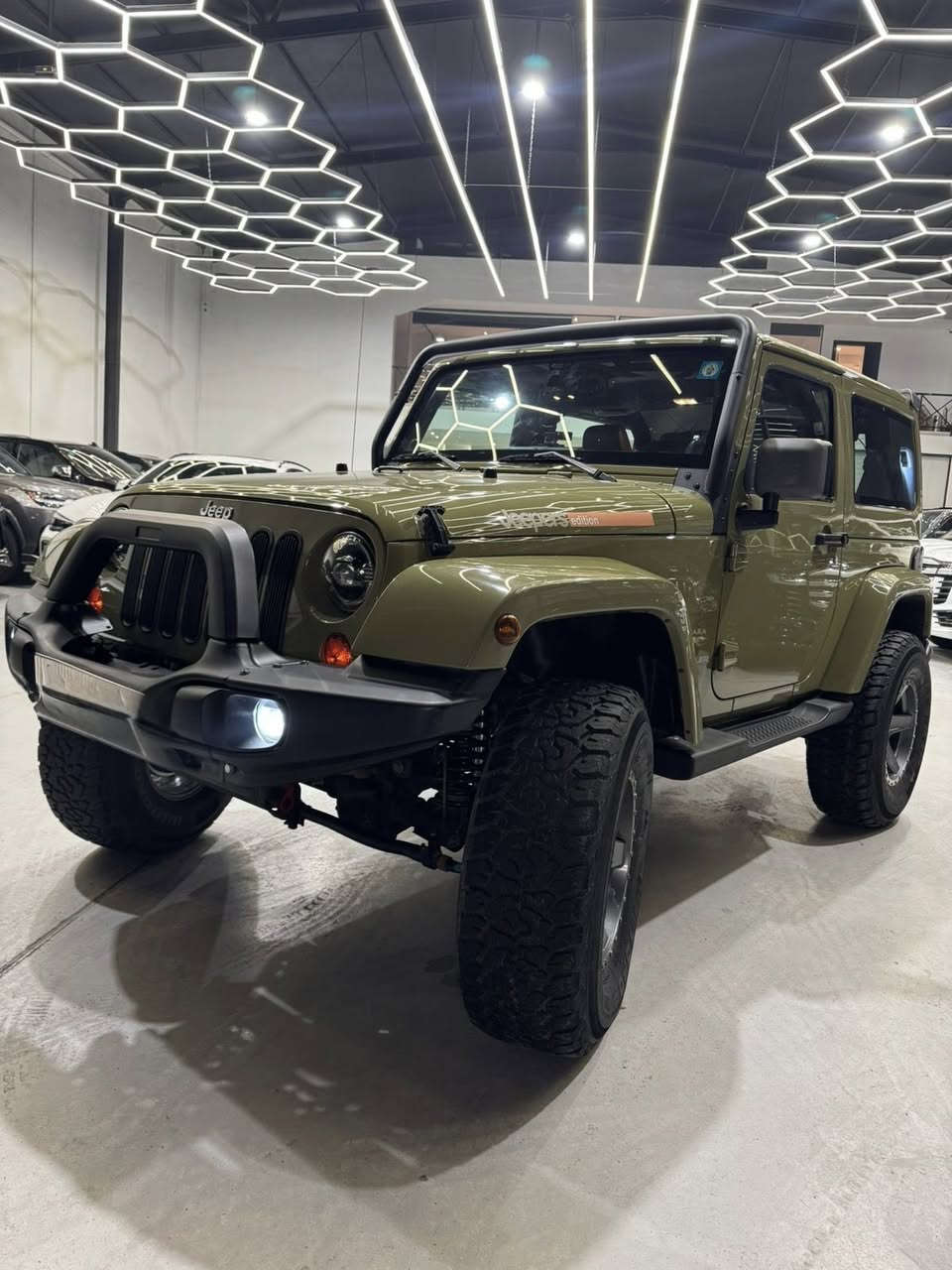 جيب رانكلر
خليجيه 

2013

اصل صحارى

ماشيه 67الف كيلو 

رقم بغداد مميز 

السياره مرفعه ومصروف عليها 

السعر 200 وبيها مجال 

***********
