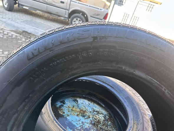 تخم تاير اكسنت حجم 14ابو الخط الابيض نظافه 50./.
العنوان بغداد الرصافه 

السعر 60

***********
