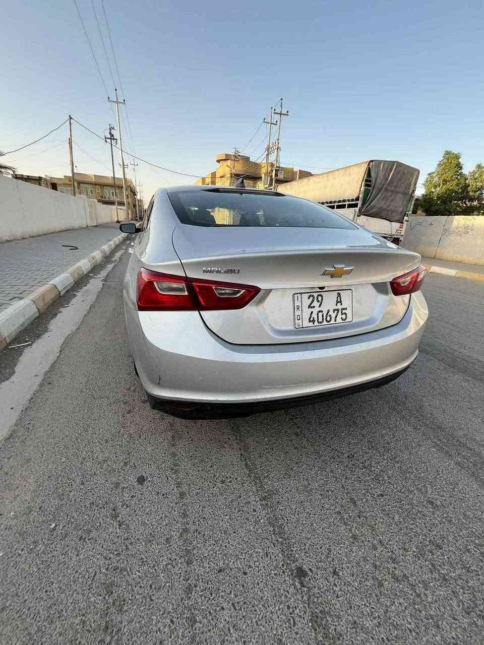 سلام عليكم ماليبو مديل 21 واسط معوقين سعره 115 وبيه مجال  حادثه بنيد وجاملغ سياره جاهزه مكانه بلكوت وذا اكو مراوس عادي
***********
