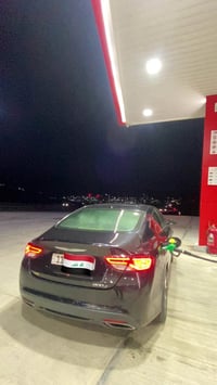 كرايسلر 200 • ٢٠١٥ • V6