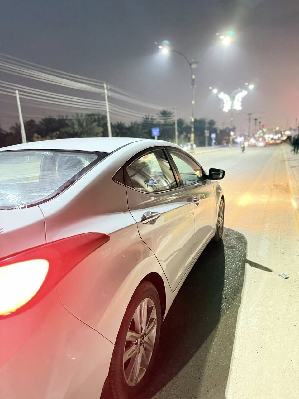 الانترا خليجي  2015
خليجي فول مواصفات 
.
فتحة سقف 
.
تحكمات ستيرين
.
٣ انضمه قياده 
.
شاشه أندرويد 

كفاله عامه بيها بارد قليل ب الجنطة فقط
محرك 1.8 
جاهزه من كلشي السياره 
مكان السياره كربلاء 
الرقم ***********
السعر ١٣٥ وبيها مجال
