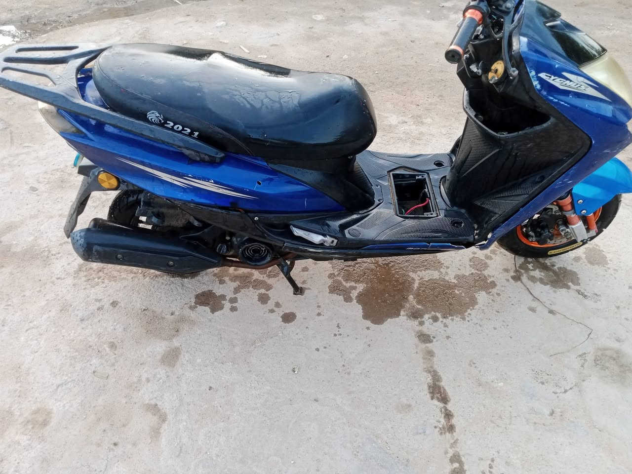 السلام عليكم
دراجه سكنس اوراق البيع 
عوزه هندر وشفت مال هندر 
ريده ب200وبيه مجال مكاني نجف
***********
