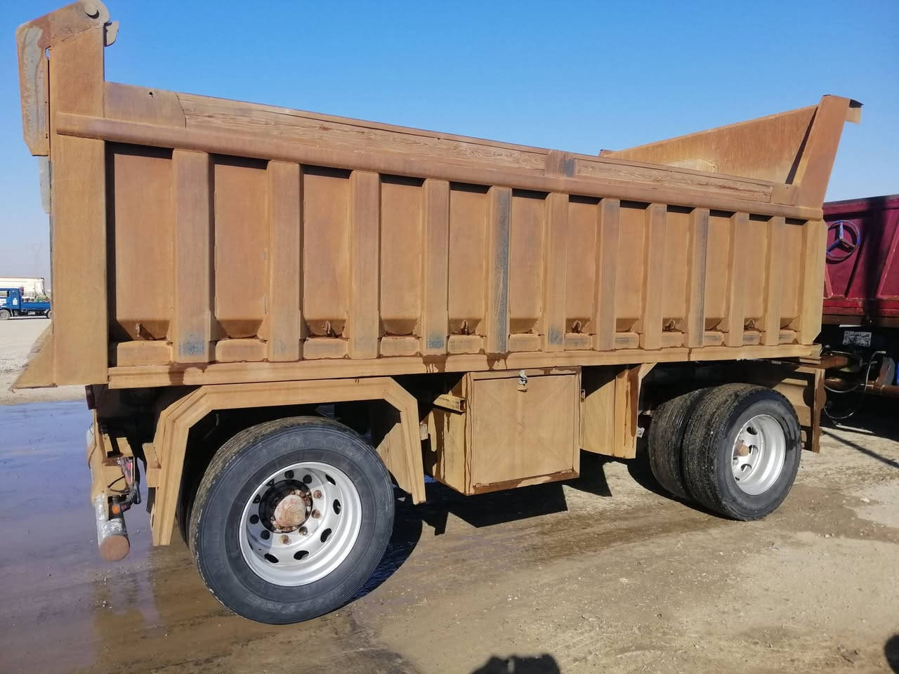 مقطورة للبيع فصال جديد تواير حجم 70
السعر 95 مع مجال ***********
