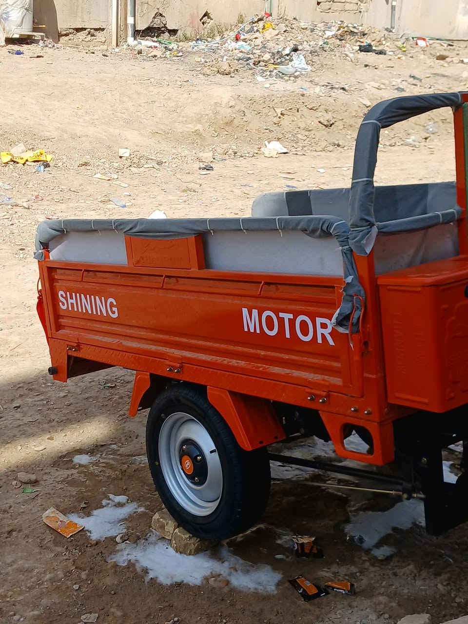 سلام عليكم ستوته للبيع مكان عماره ....اأصولي نضيفه مكفوله ***********
