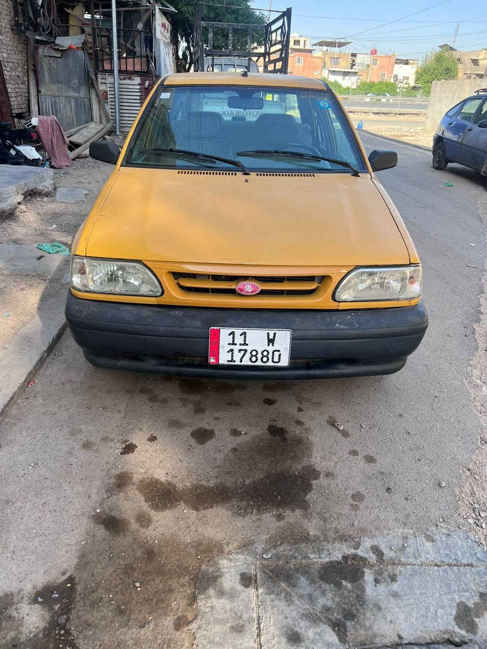 يا الله سايبا للبيع موديل ١٥ كير مكينه تبريد خير من الله صدرها تمام كشر مكفوله من تبديل وضربه بيها بارد فقط شواصي معمرهن سياره خير من الله بسمي سنويه جديده هزه جديده شرط التحويل مكان سياره بغداد الاعظميه السعر ٢٩ غير متواجد ع فيس اتصال ***********
