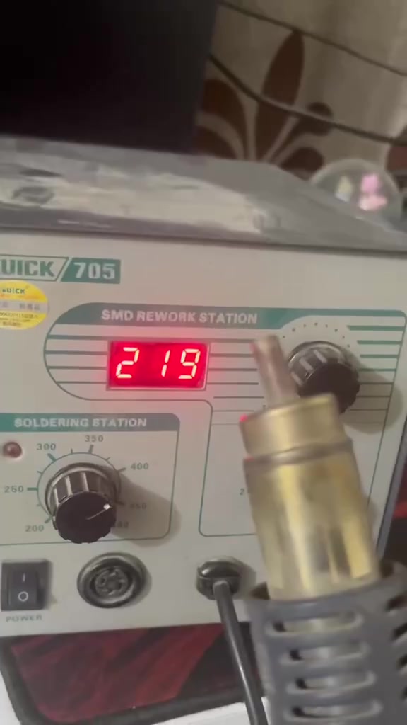 للبيع ٢ هيت گان
اعلى حرارة 200-230 c السعر ٦٠ الف اثنينهن قفل مكاني بغداد الامين الثانية .


**إذا كنت صاحب هذا الإعلان وتريد حذفه لأي سبب، رجاءا أرسل رسالة إلى الدعم الفني**