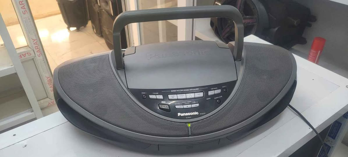 🎵 ماركة Panasonic الأصلية
🎵 صوت قوي ونقي مع Super Woofer
🎵 CD شغال 100٪
🎵 راديو شغال
🎵 كاسيت مزدوج
🎵 باب علوي يفتح إلكتروني
🎵 يعمل مباشرة على كهرباء 220V
🎵 نظيف جداً بدون خدوش
الجهاز جاهز للتجربة أمامك ✔
💰 السعر المطلوب: 75000 الف دينار
(السعر مناسب جداً مقابل الحالة – للجادين فقط) يتوفر توصيل
للإستفسار المراسلة على الخاص او الاتصال على الرقم 
***********
يتوفر واتس اب كركوك, العراق
