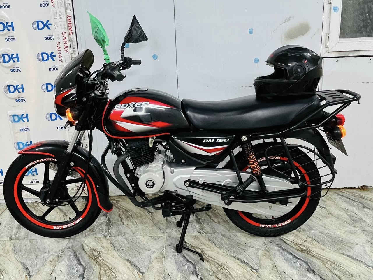 يالله سلام عليكم بوكسر 
موديل 2021شكل ال 22 مرقم ديالى انكليزي ام  الدوسات دراجه مكفوله كفاله عامه مكفوله من الشخط دراجه مال جناي شرط بنضافت 2025 برغي مابيها نقص يعني ربع مذب عليها دراجه اخت زيرو وبعد احلى من الصور تجي وشوف بعينك مكينه مكفوله لا تبخير ولا. تنقيص (شراي اتصل وداللل الموقع ديالى بعقوبة طريق بهرز مقابيل الفوج السابع 
بيع بالنقد والقصط ماستر رافدين فقط (***********
