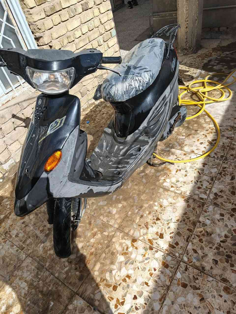 حاوية شرط 
مكينه ماكو صوت 
***********
حي الصدر
