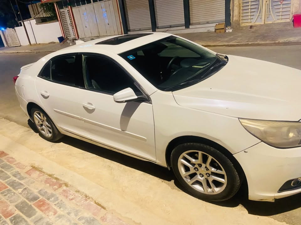 السلام عليكم
ماليبو ٢٠١٦ فول مواصفات ما عدا البصمه 

كشنات كهربائي 

تحكم ستيرن 

بانوراما 

محرك مرغوب ٢٥٠٠

تبريد ثلج 

 سياره جاهزه 

ادامه جديده بخاخات فيتبم بلكات برمجه  

صرفياتها كلش زينه 

سياره مال بيت ما تصرف عليها 

مشروع وطني بأسمي ثاني يوم اداورلك 

المكان حله شارع ٦٠

السعر ٩٥ وبيها مجال
رقمي ***********
