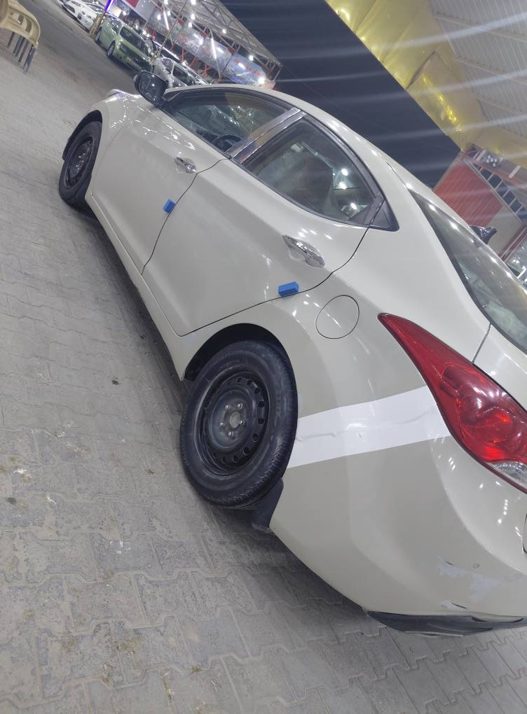 هونداي النترا موديل ١٢ خليجي فوال مواصفات 
بصمه فتحه كفاله من الضربه والمعجون  بيها صبغ عام  جماليه فقط كير مكينه ١٨٠٠  مكينه فقط تشغيل صوت راجز  حداديه ٦٠ بالميه بسم كرد ي مداور او وكاله السعر ٨٨ وبيها مجال مكان نجف للاستفسار ع الرقم *********** النجف, العراق
