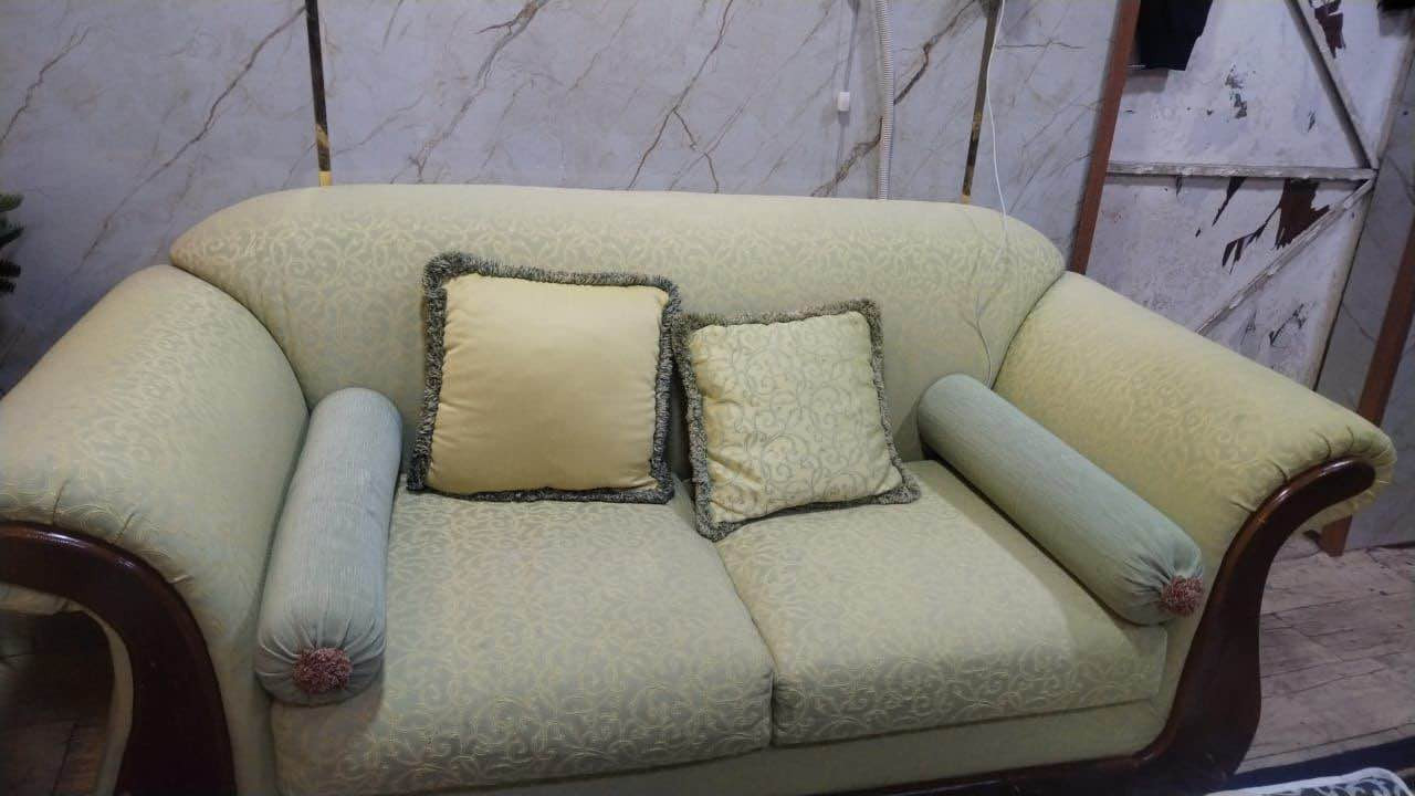 تم قنفات كويتي للبيع لا مكسور ولا بي ضرر حيل قوي سعره 500 الف العنوان كراده مريم 
*********** بغداد, العراق
