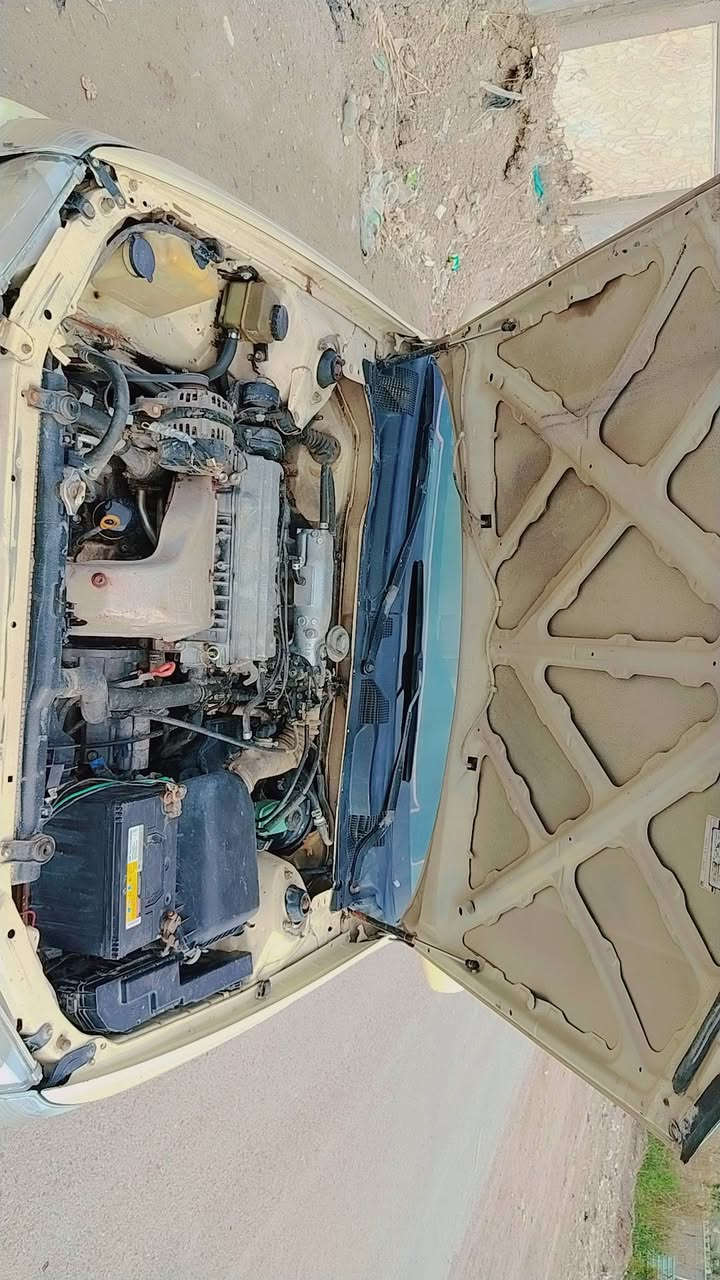 السلام عليكم كامري موديل ٩٨ خليجي للبيع كاملة بس صدرهة نص ونص
للاستفسار ***********
