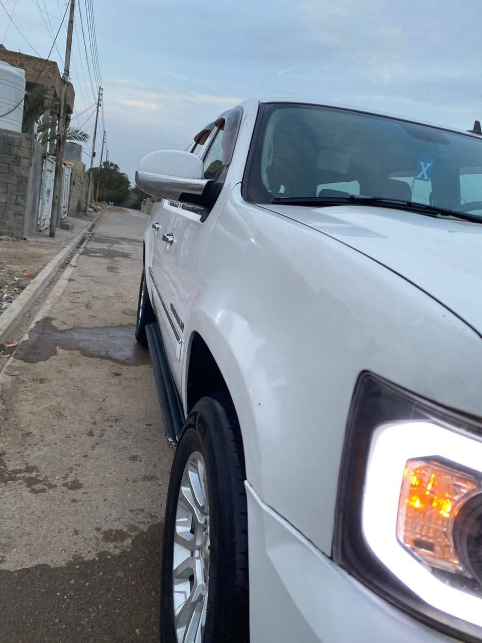 السلام عليكم جمسي شوفر ليت  موديل 2007 فول مواصفات  رقم بغداد انكليزي بسمي امصفر هيئه وغرامات  شرط التحويل مكاني بغداد الاتصال ***********
