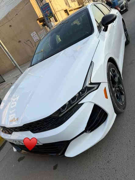 للبيع كي فايف 
موديل 2023 
السيارة فول 
بنوراما          السيارة فول مواصفات 
كشن كهرباء ⚡️    رقم بغداد 
ماشية 21 ميل 
السيارة احلة من الصور 
حادثهة مرفق بل منشور مع السونار هم موجود 
مكاني بغداد الدورة 
***********
السعر 198
