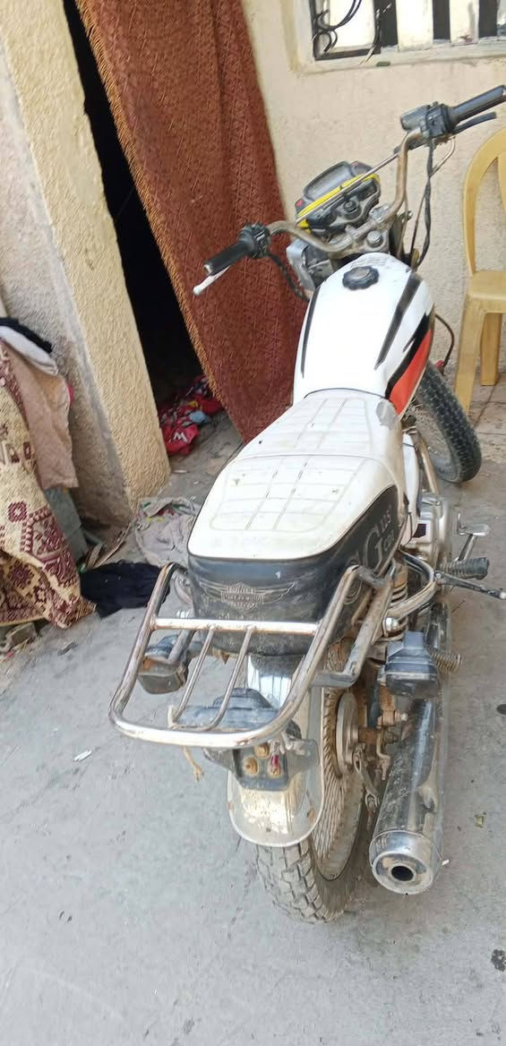 اربعة كير للبيع
موديل 23ابيض

معاملة كاملة بس احجز 
وتروح تستلم سنوية والرقم 
معاملتها كاملة بل تاجيات..

الدراجة يحتاجلها ترتيب ...

كدام عيونك شوفها...

مكاني بغداد الزعفرانية 

ه‍ ***********
