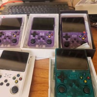 عندي هذني اجهزه للبيع ابيعهن كلهن سوه رادلهن العاب سعر القطعه 20 الف ف...