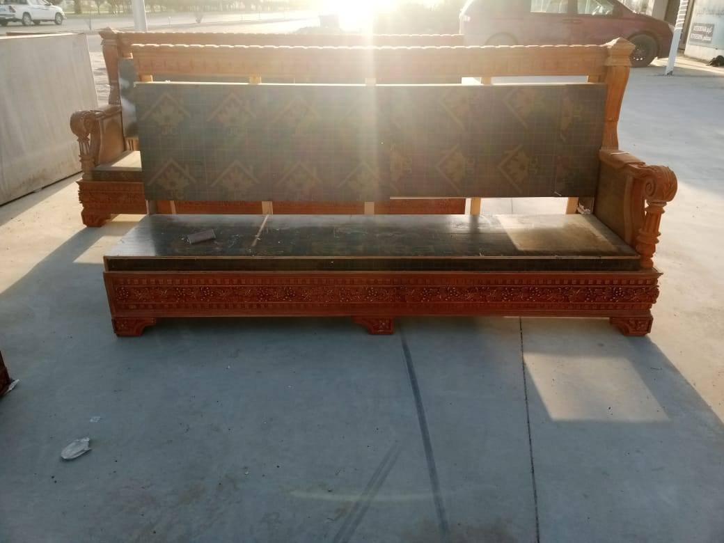 زبائنا الاعزاء
تتوفر عروض الديوان
يكون السعر على المتر 
✨ الديوان الي كله قماش سعر المتر 120 الف
الخشب بلوك اسود 18 ملم
القماش حسب اختياركم 
✨ديوان كله خشب صاج المتر ب250 الف
الشغل درجه اولى 
✨✨
عروض التخم حسب الموديل
✨✨
للاستفسار مراسلة خاص


**إذا كنت صاحب هذا الإعلان وتريد حذفه لأي سبب، رجاءا أرسل رسالة إلى الدعم الفني**