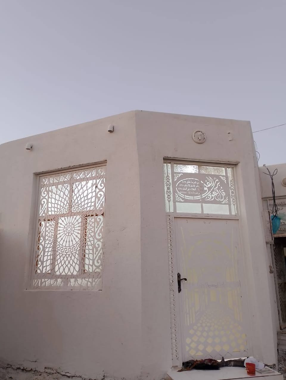 السلام عليكم اخوان بيت للبيع زراعي المساحه 600 البناء بلوك عكاده خدمات كاملة صوب الشاميه قرب الاسكان الصناعي نزلت ابو كامل مقابيل نزله الأولى حي الجوادين الاستفسار على الرقم او واتساب ***********
